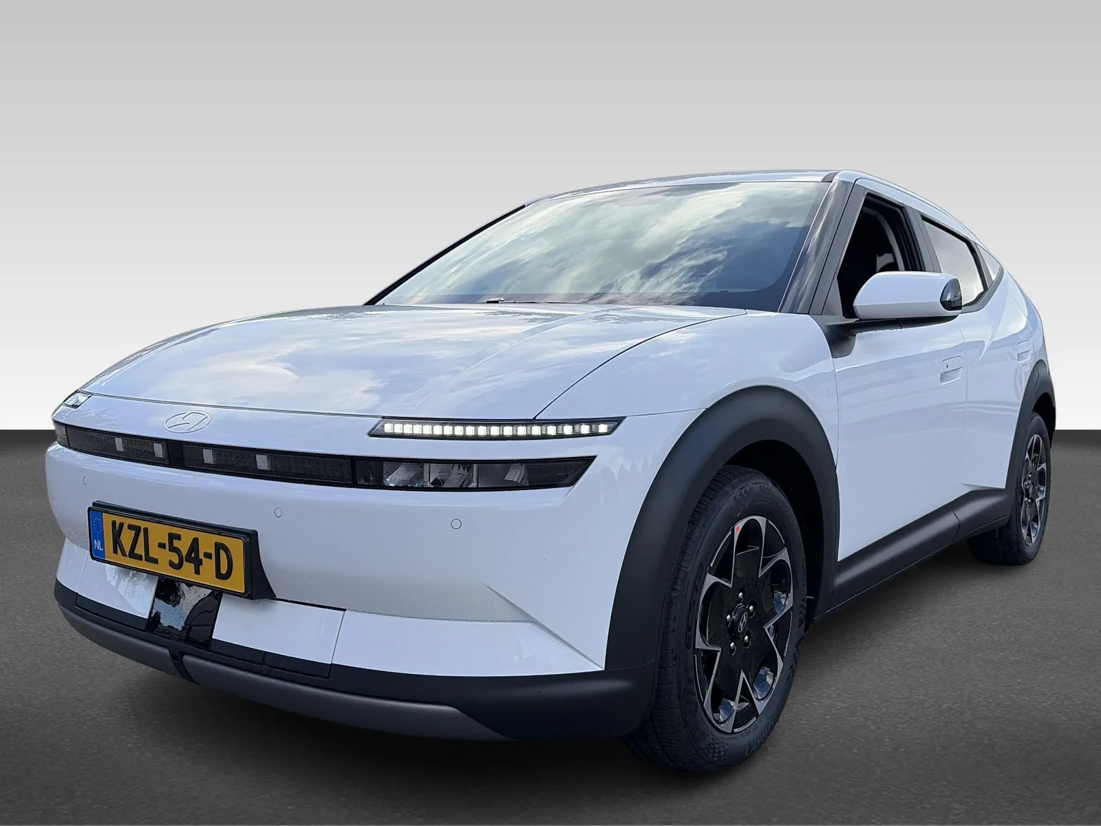 Hyundai IONIQ 3 (2026) — foto 1