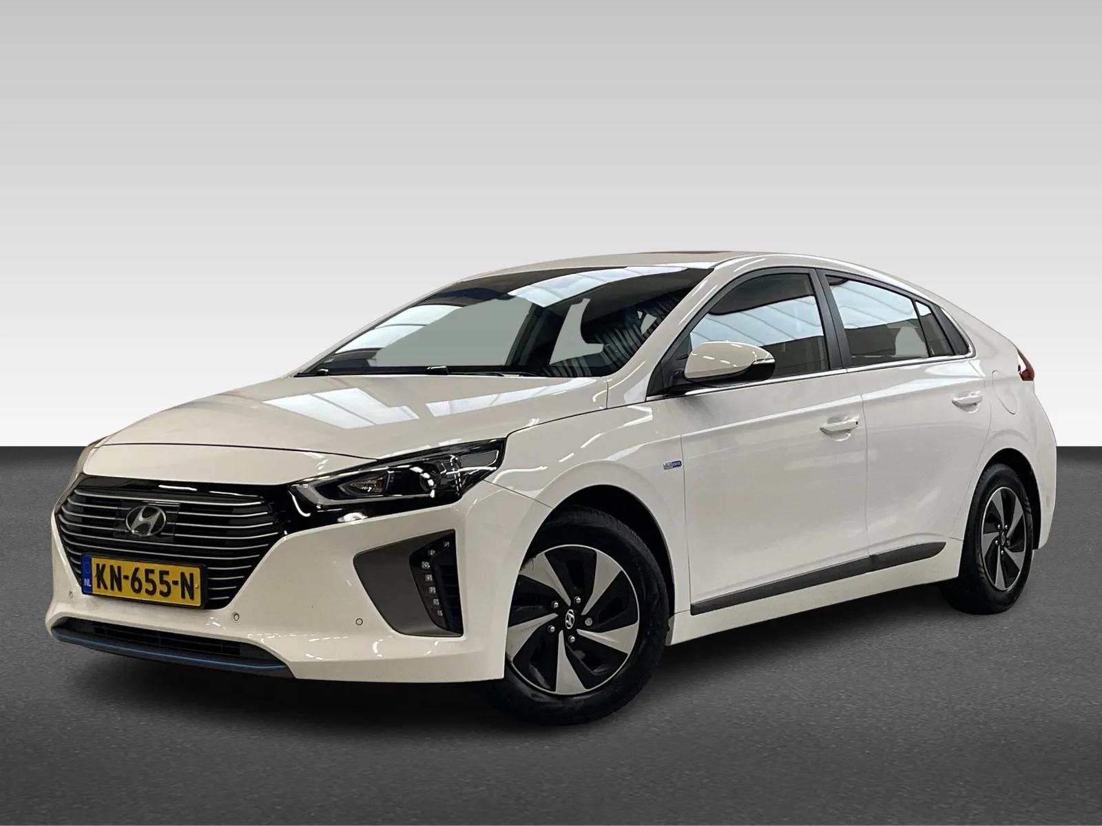 Hyundai Ioniq (2016) — foto 1