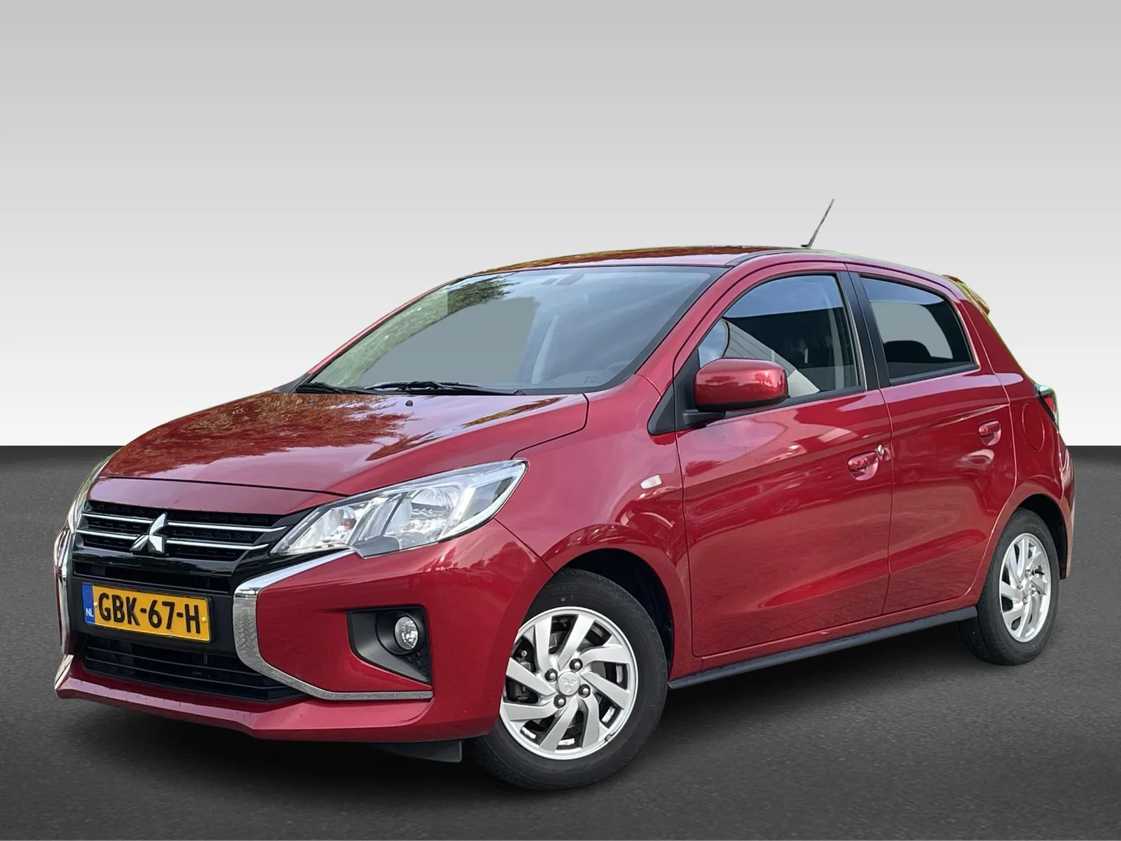 Mitsubishi Space Star (2024) — foto 1