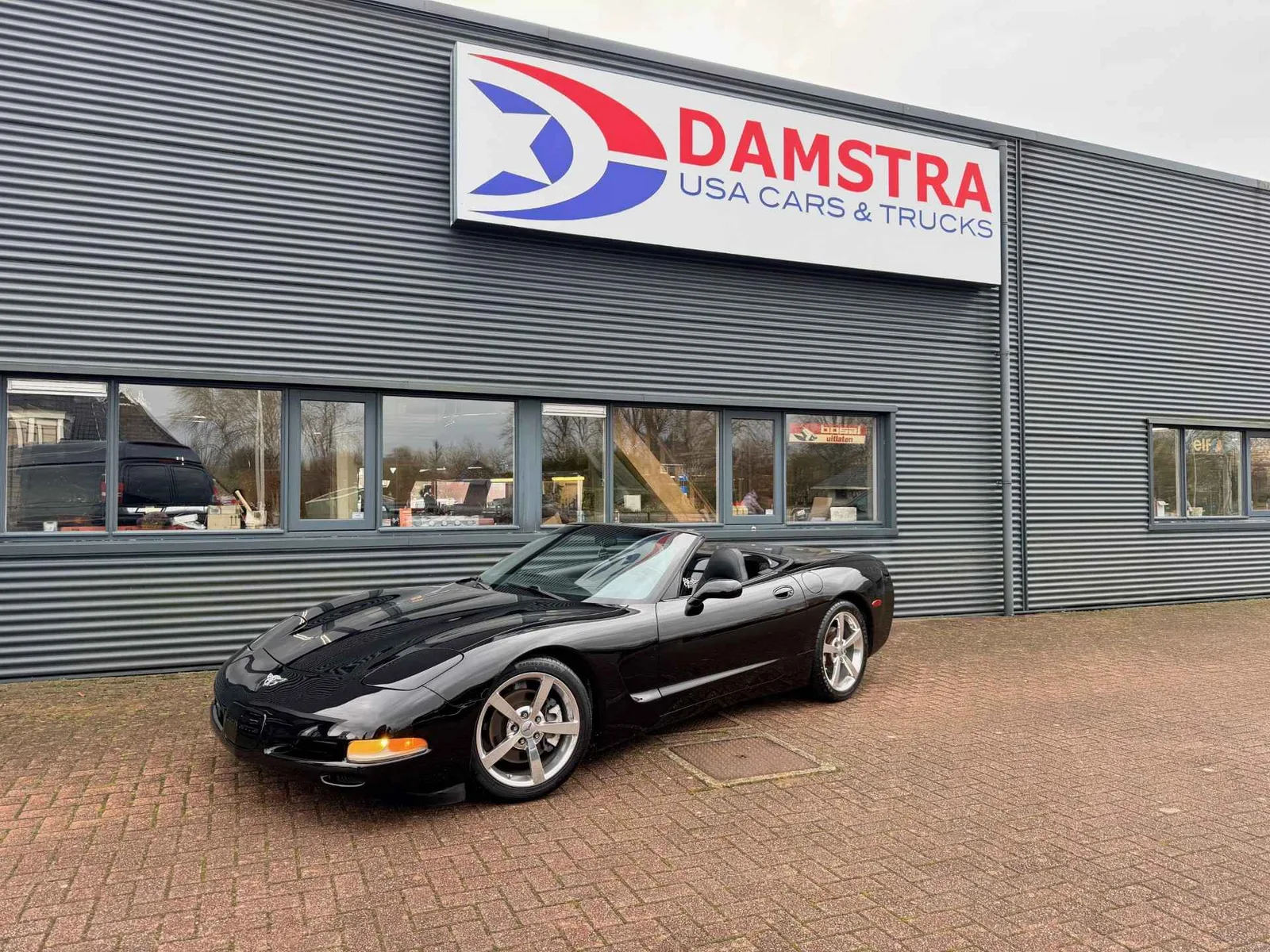 Chevrolet Corvette (2003) — foto 1