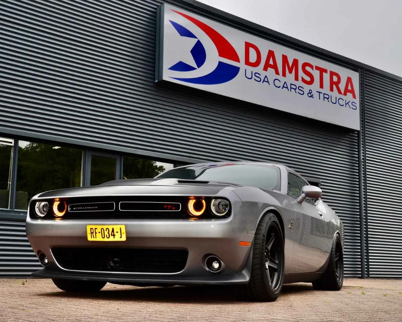 Dodge Challenger (2016) — foto 1