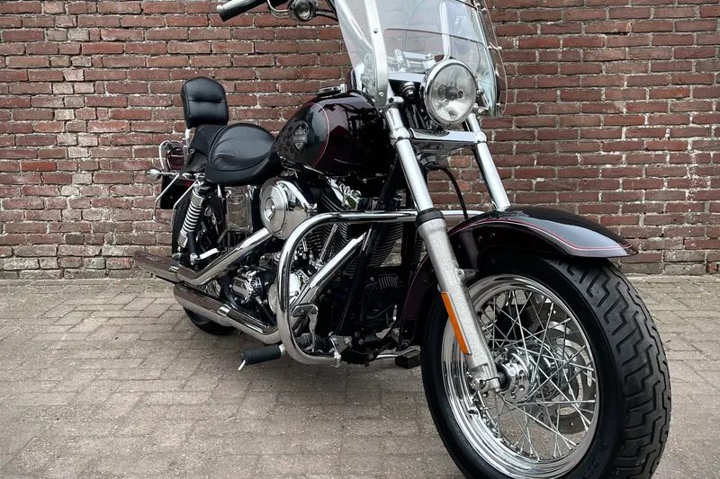 Harley-Davidson FXDWG (2008)