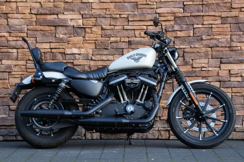 Harley-Davidson Sportster 883 (2017)