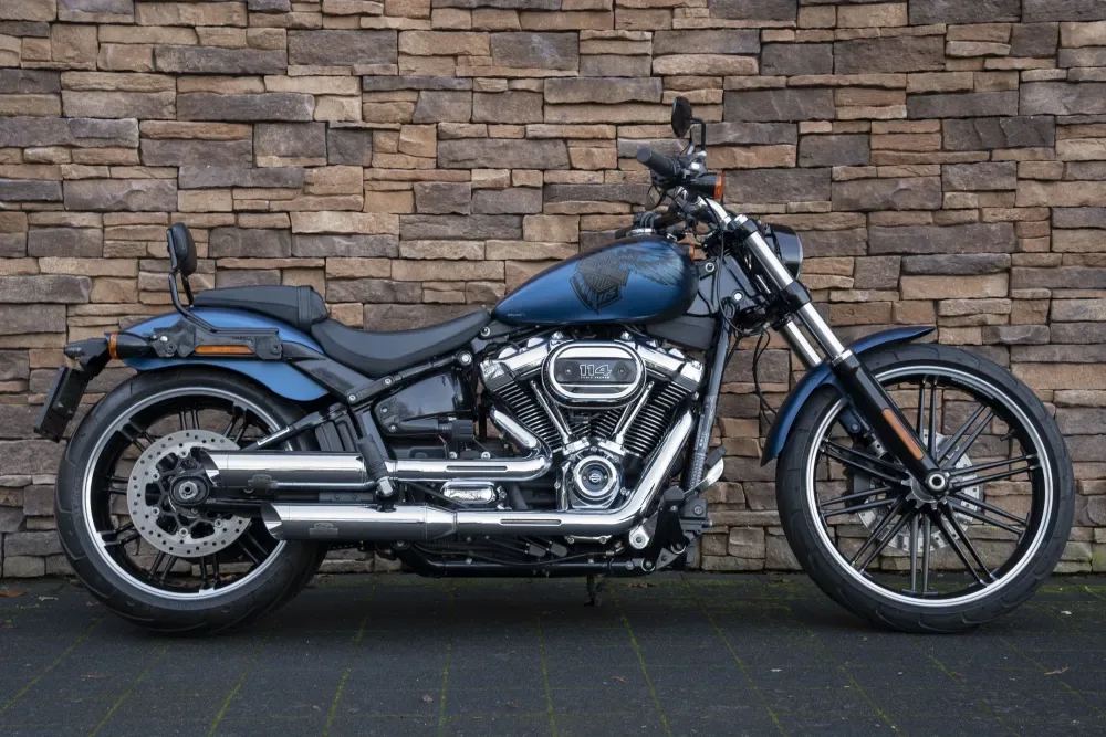 Harley-Davidson Softail Breakout (2018) — foto 1