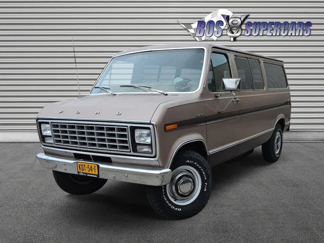 Ford E-250 (1981) — foto 1