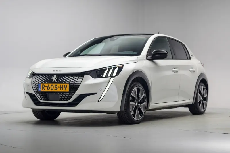 Peugeot e-208 (2022)