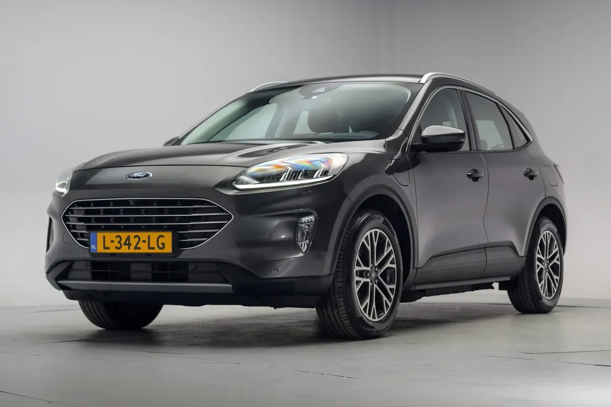 Ford Kuga (2021) — foto 1