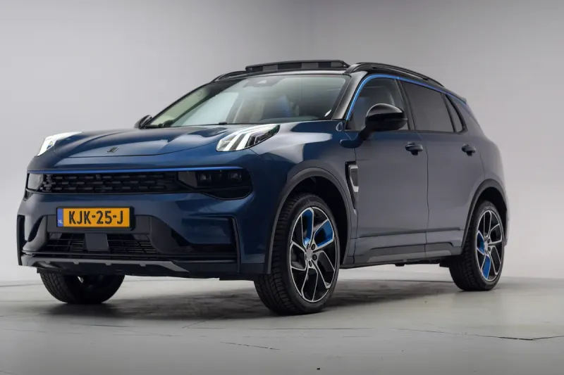 Lynk & Co 01 (2023)