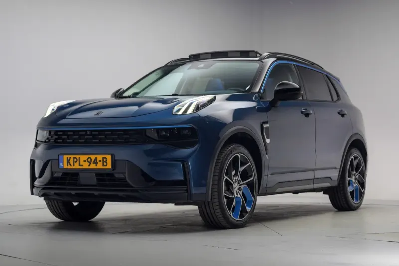 Lynk & Co 01
