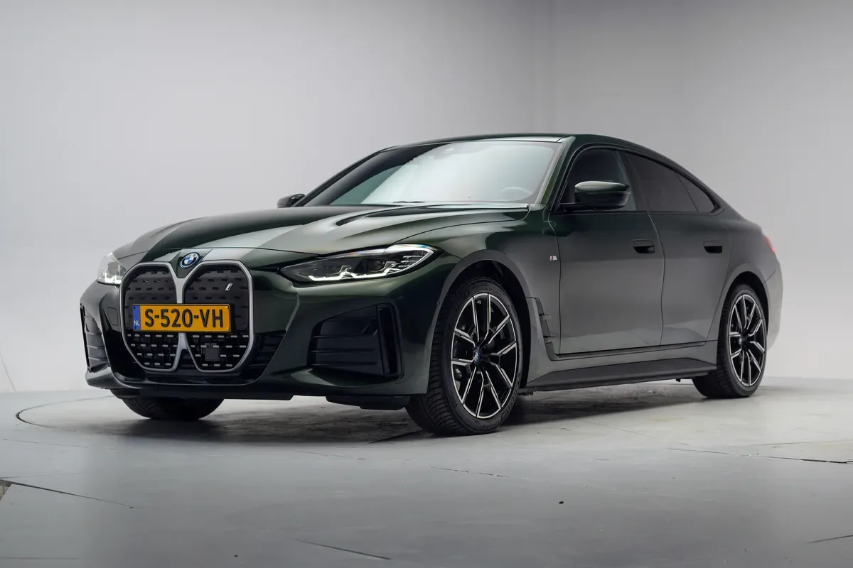 BMW i4 (2023) — foto 1