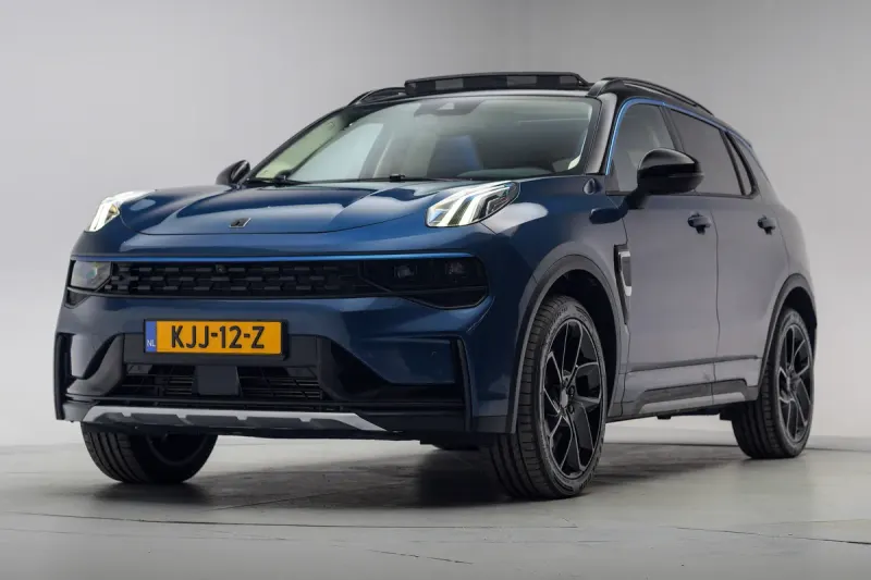 Lynk & Co 01 (2022)