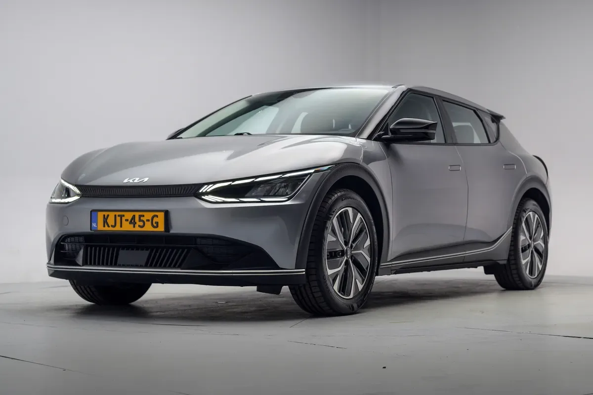 Kia EV6 (2022) — foto 1