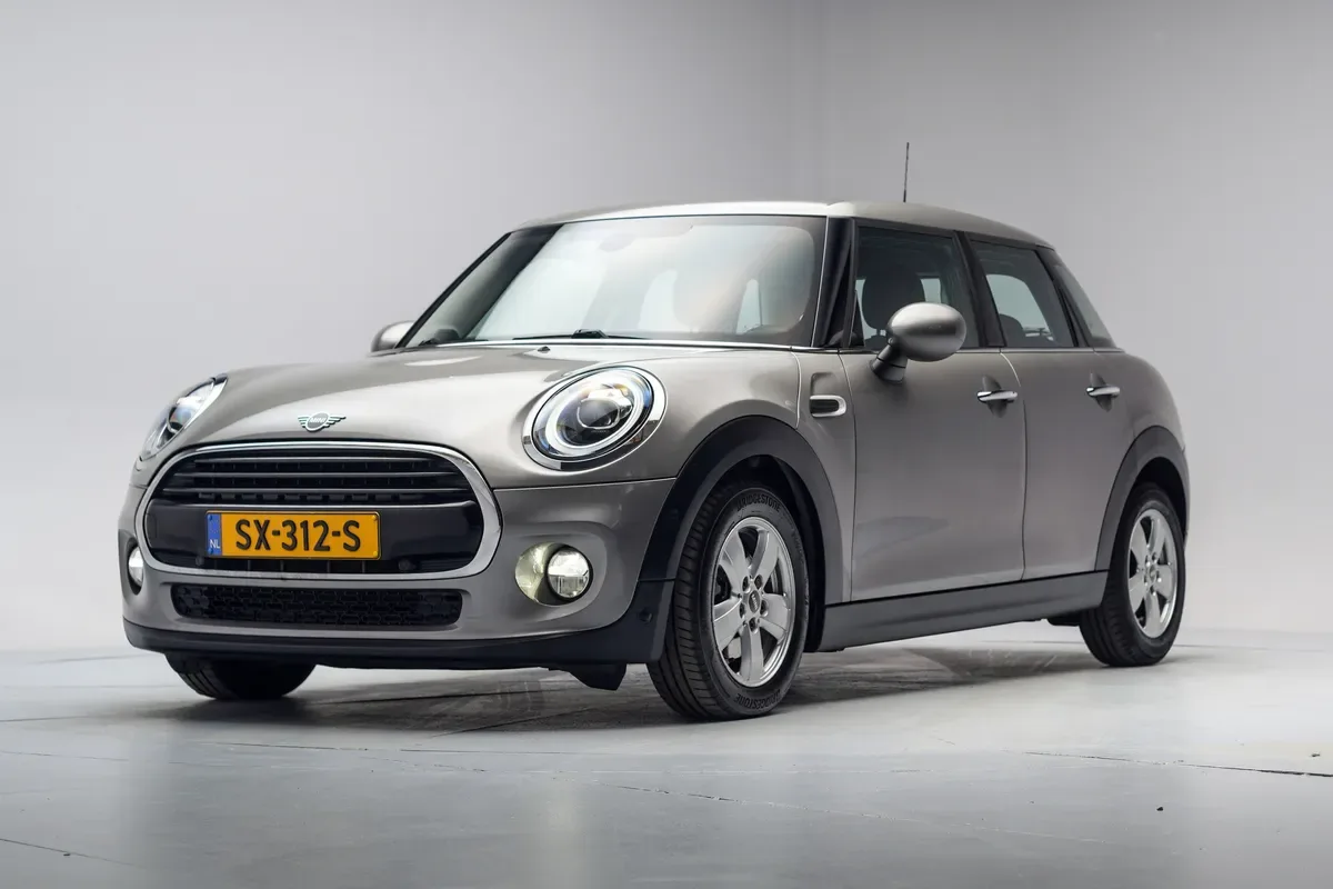 MINI Cooper (2018) — foto 1