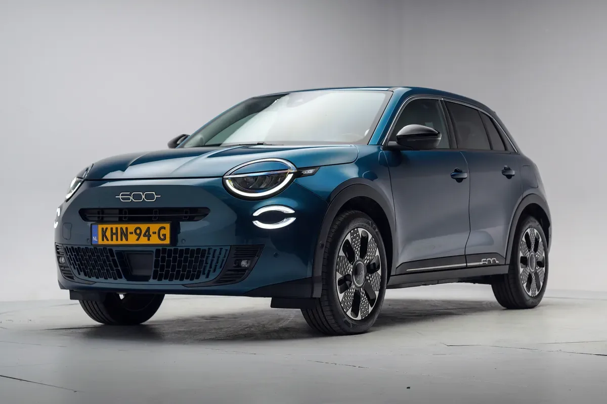 Fiat 600 (2025) — foto 1