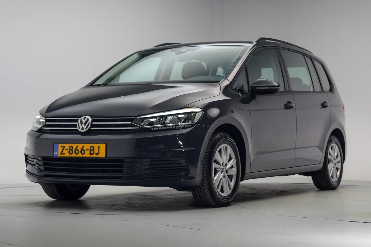 Volkswagen Touran (2020) — foto 1