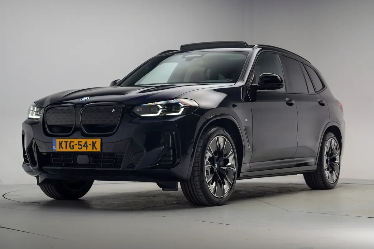 BMW iX3 (2022) — foto 1