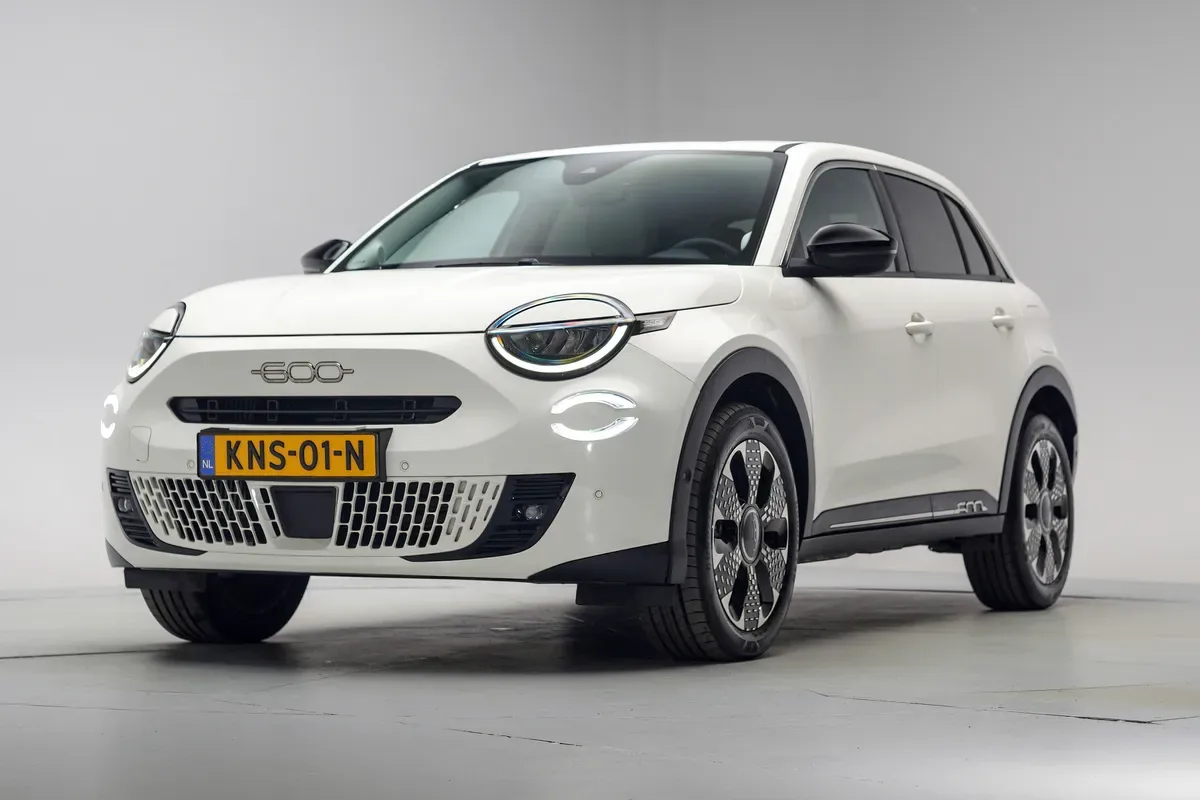 Fiat 600 (2025) — foto 1