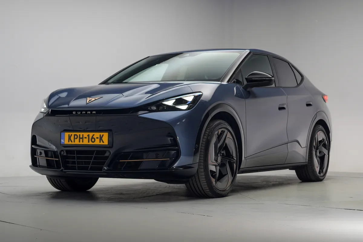 CUPRA Tavascan (2024) — foto 1