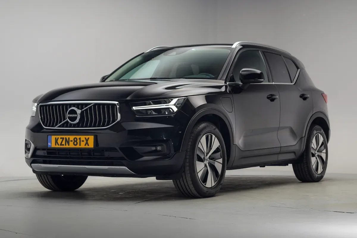 Volvo XC40 (2021) — foto 1