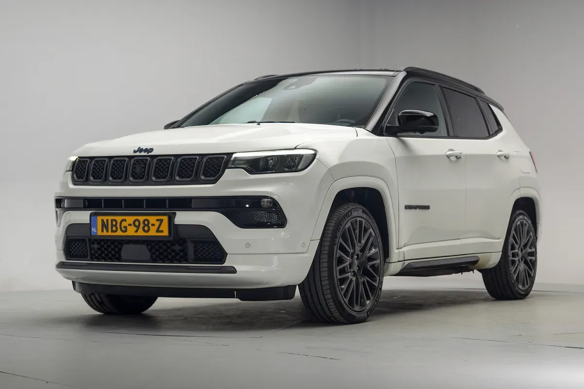 Jeep Compass (2022) — foto 1