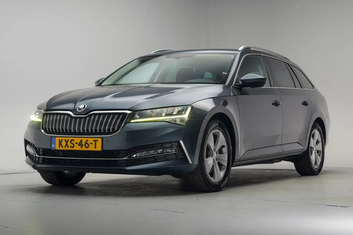Škoda Superb (2021) — foto 1