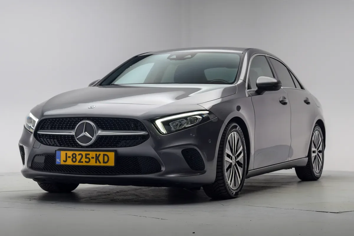 Mercedes-Benz A-Klasse (2020) — foto 1
