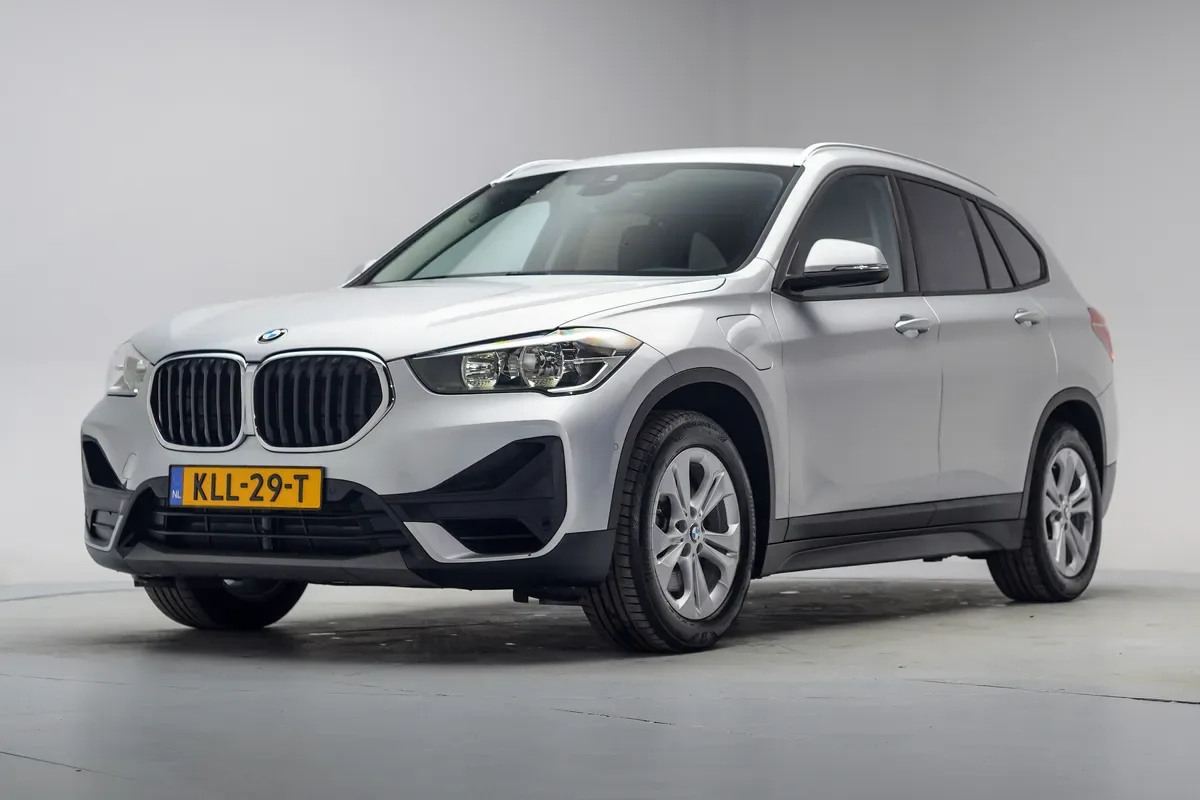 BMW X1 (2021) — foto 1