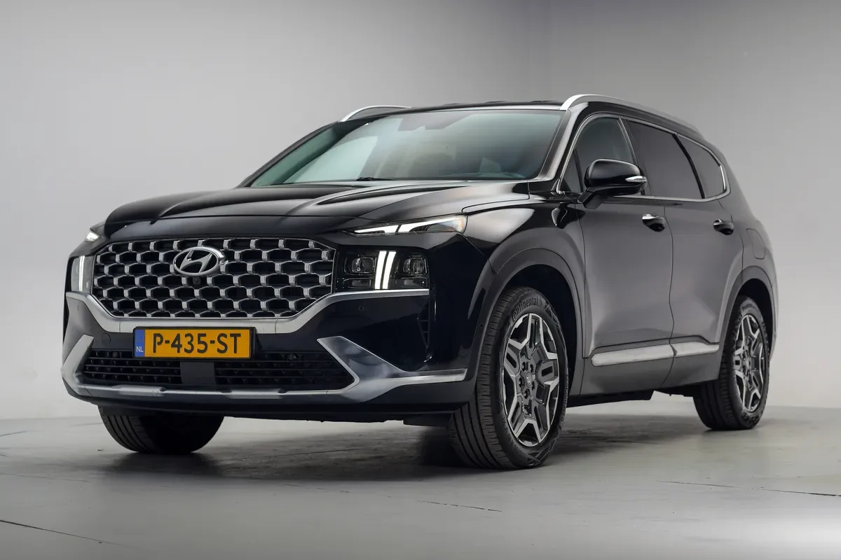 Hyundai Santa Fe (2022) — foto 1