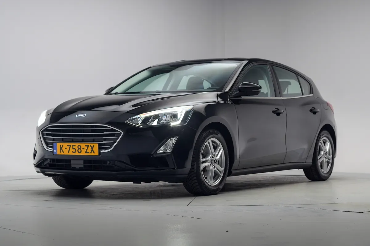 Ford Focus (2021) — foto 1