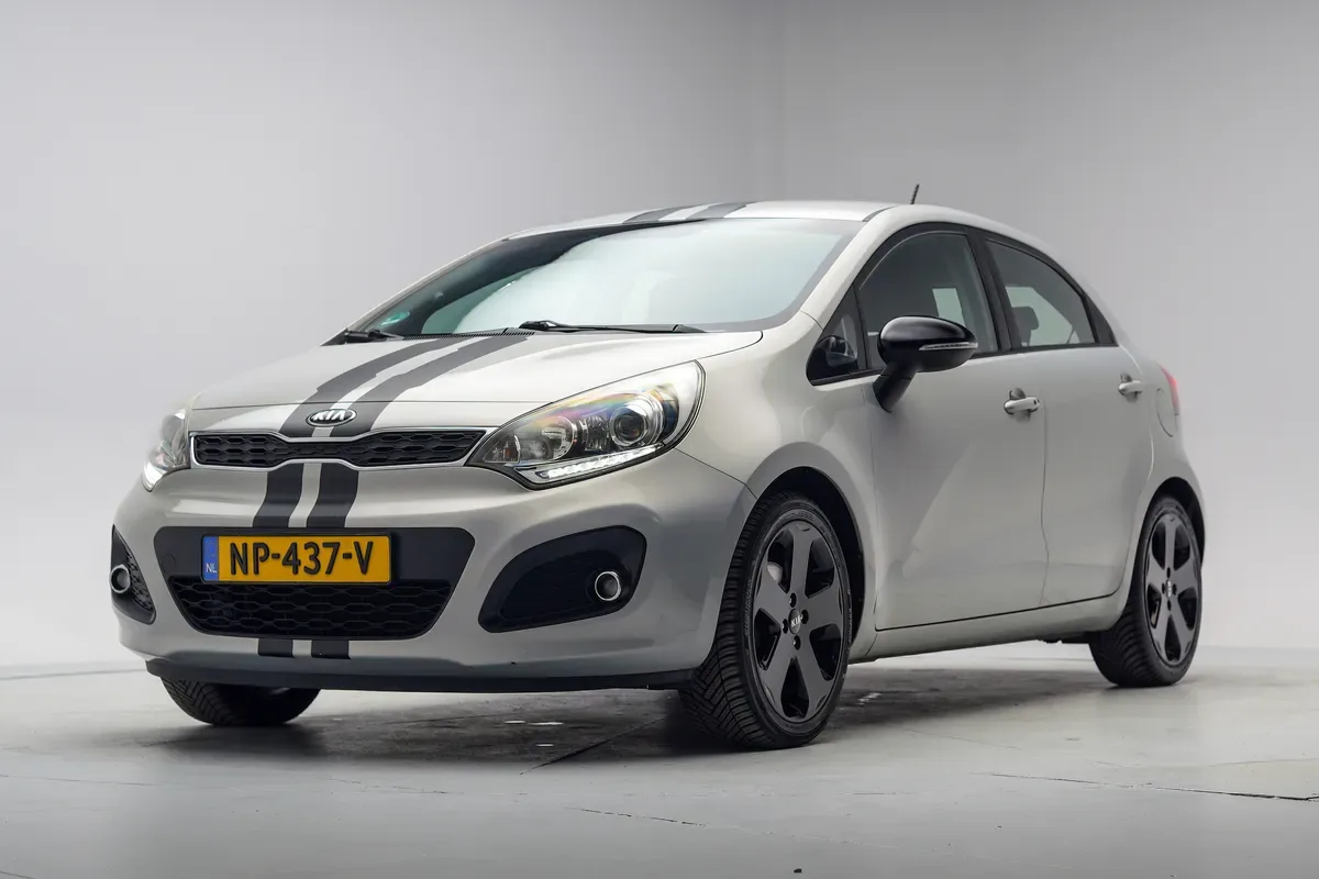 Kia Rio (2013) — foto 1