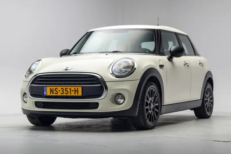 MINI One (2017)