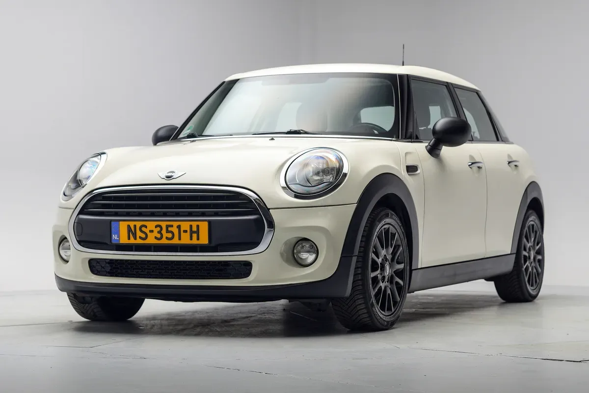 MINI One (2017) — foto 1