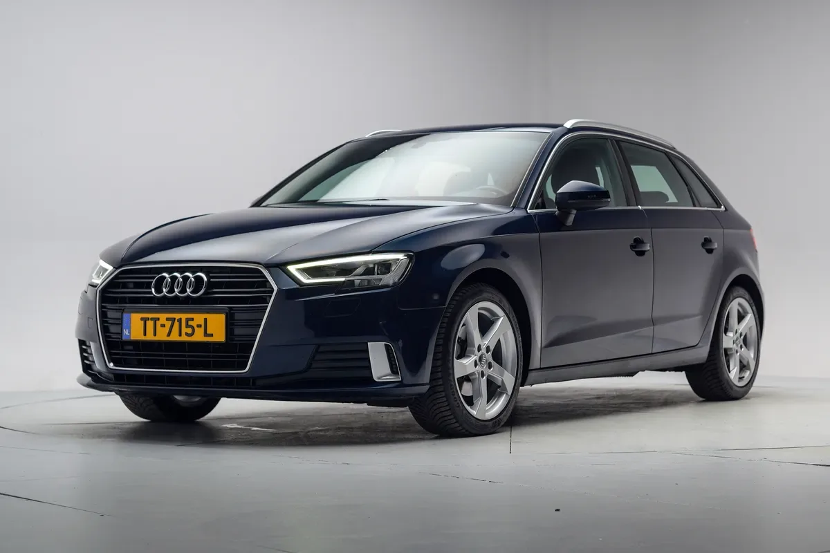 Audi A3 (2018) — foto 1