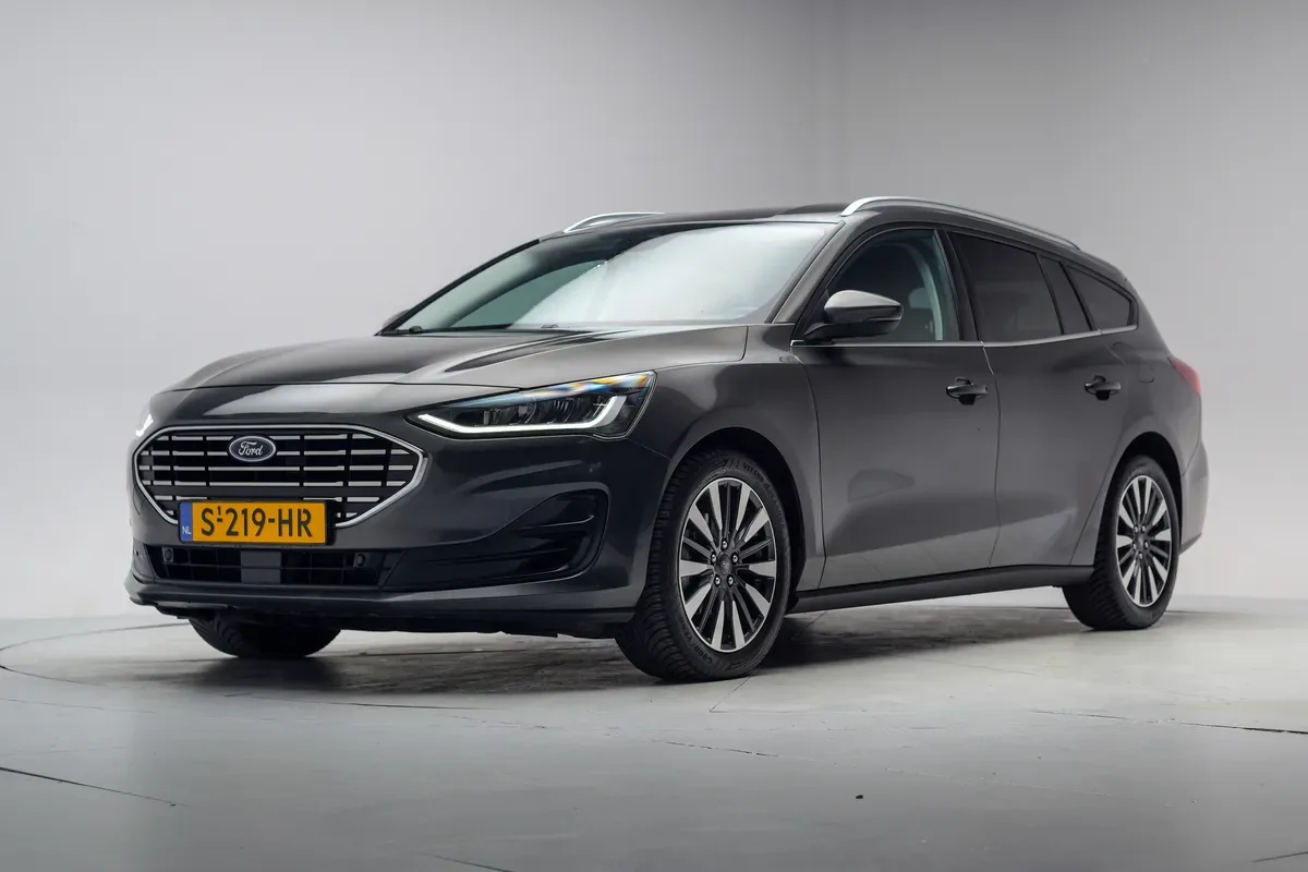 Ford Focus (2023) — foto 1