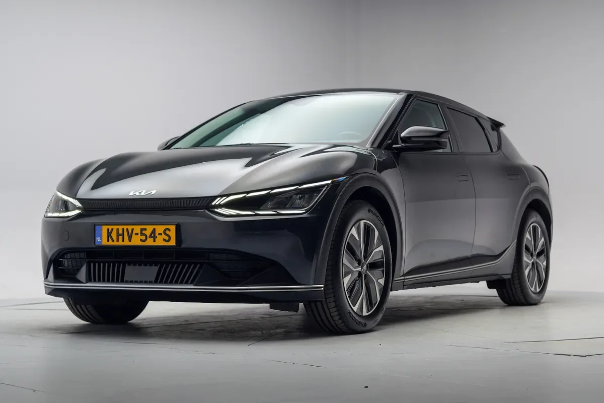 Kia EV6 (2023) — foto 1