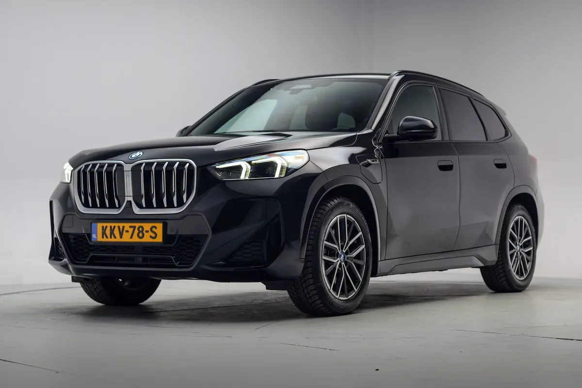 BMW X1 (2023) — foto 1