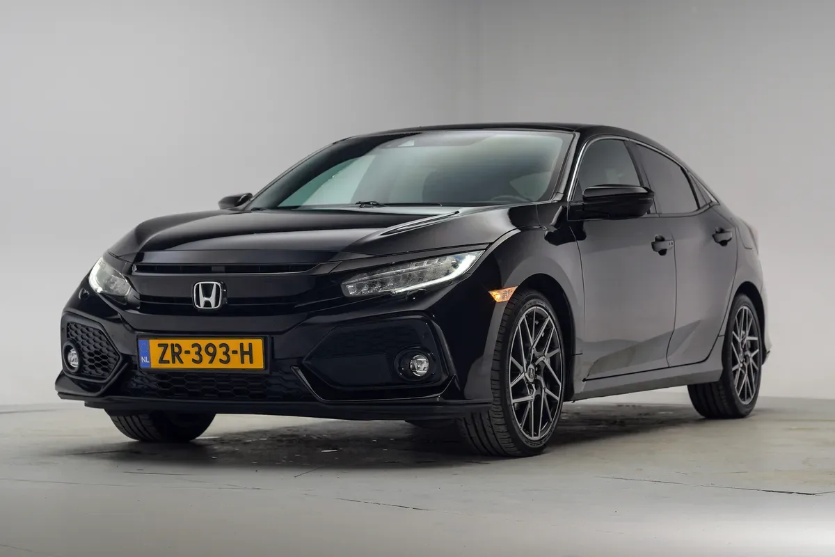 Honda Civic (2017) — foto 1