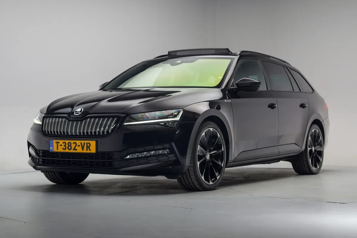 Škoda Superb (2020) — foto 1