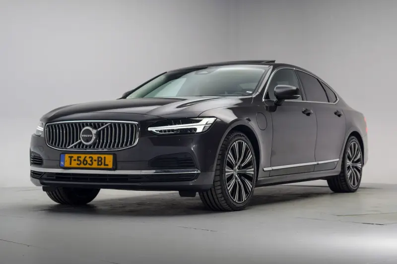 Volvo S90 (2023)