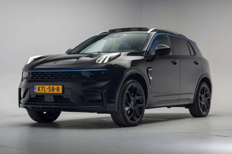Lynk & Co 01 (2023)