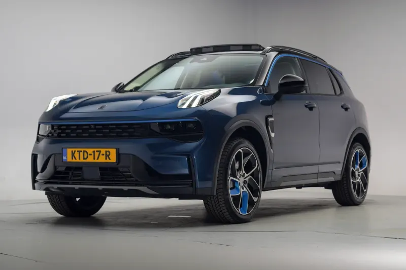Lynk & Co 01 (2022)