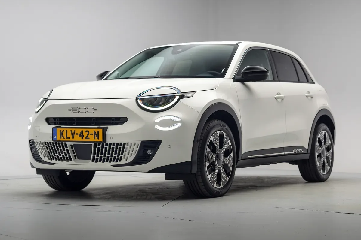 Fiat 600 (2025) — foto 1
