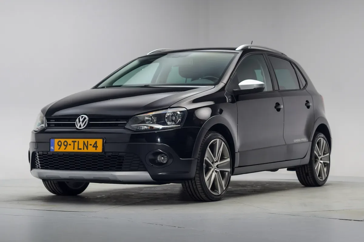 Volkswagen CrossPolo (2012) — foto 1