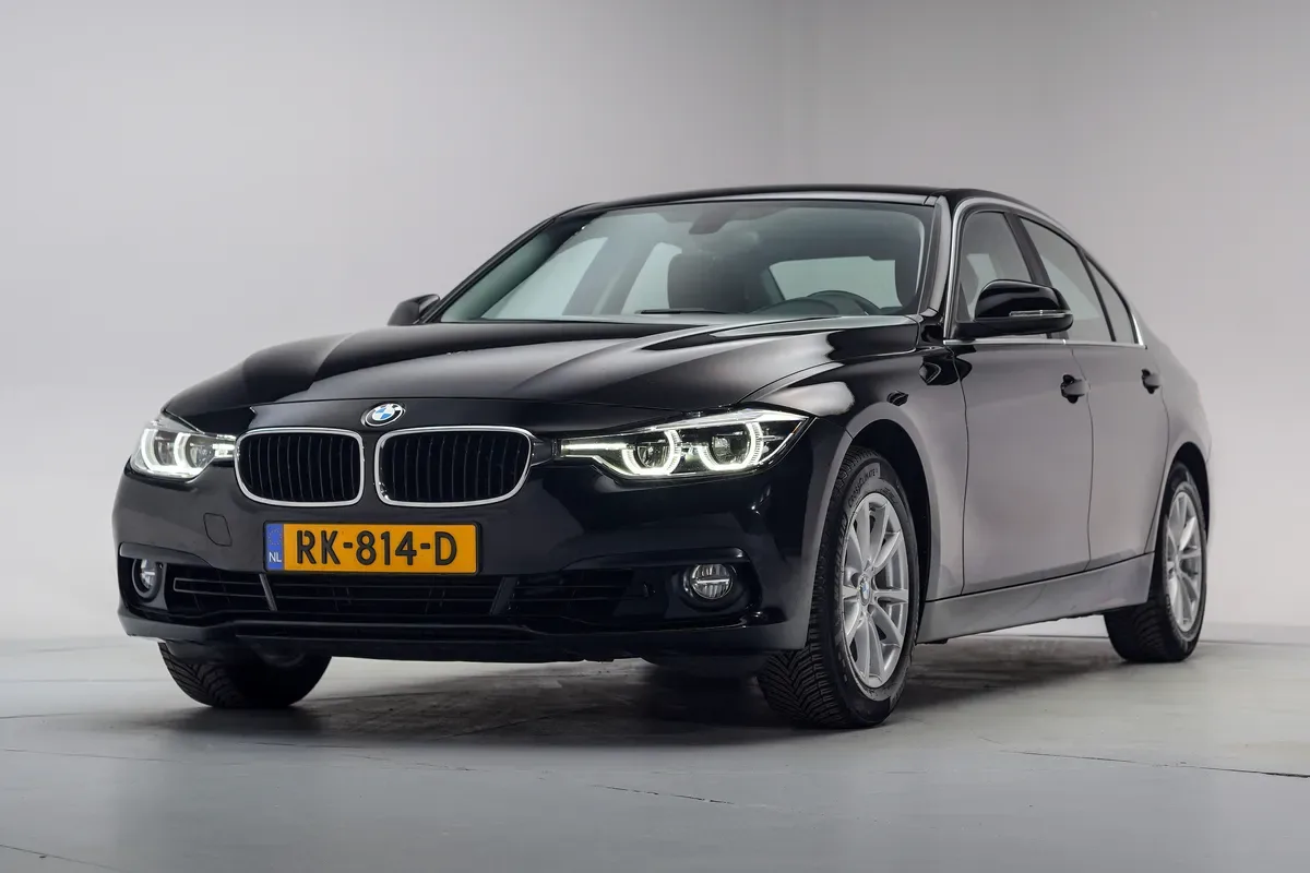 BMW 3-Serie (2018) — foto 1