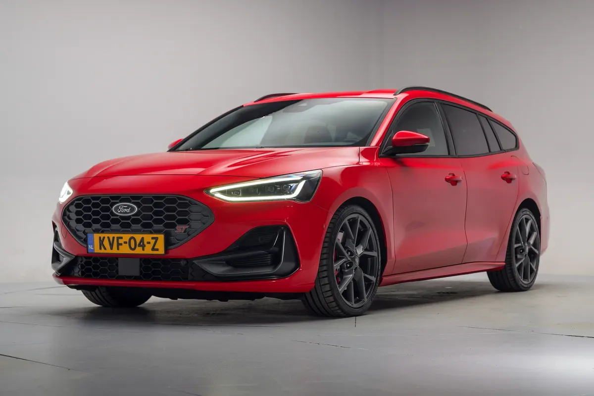 Ford Focus (2023) — foto 1