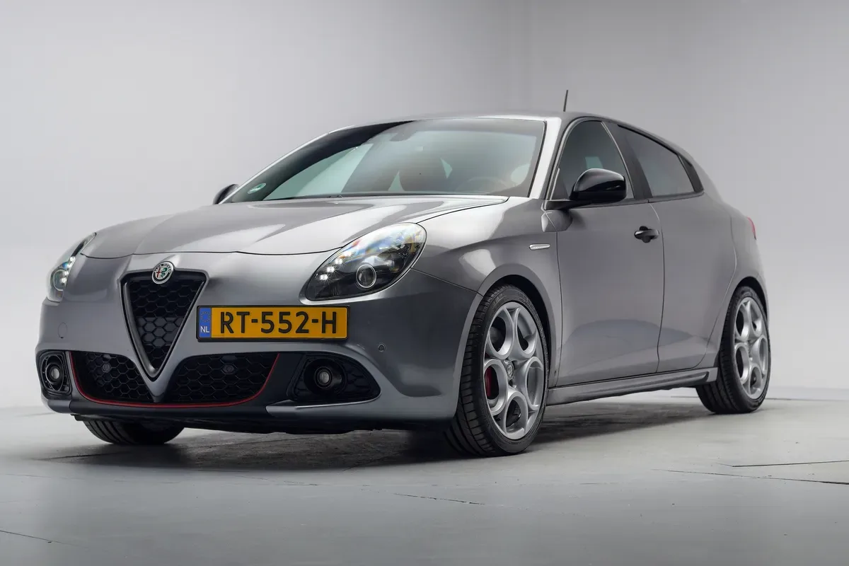 Alfa Romeo Giulietta (2018) — foto 1