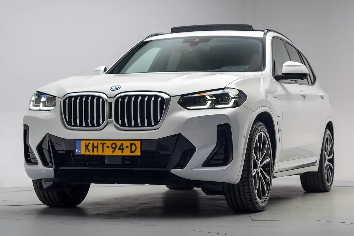 BMW X3 (2023) — foto 1