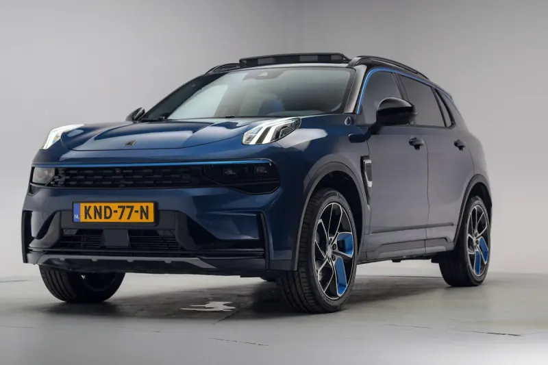 Lynk & Co 01 (2024)
