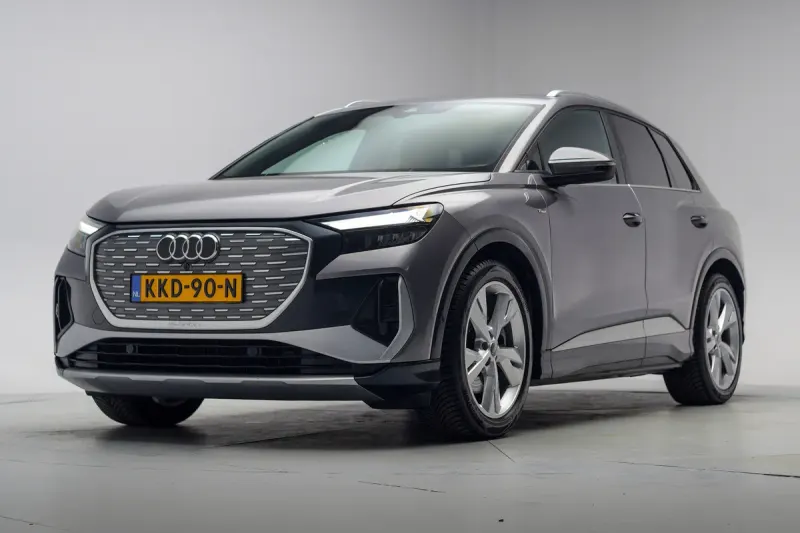 Audi Q4 e-tron (2023)