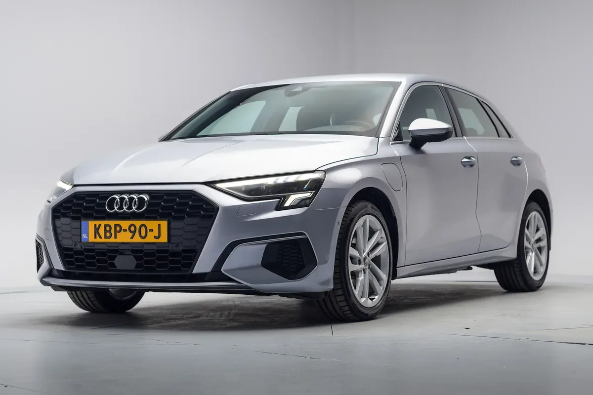 Audi A3 (2022) — foto 1